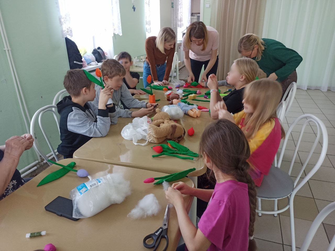 Для детей-сирот Альметьевского детского дома провели мастер-класс «Школы кожевенного ремесла»