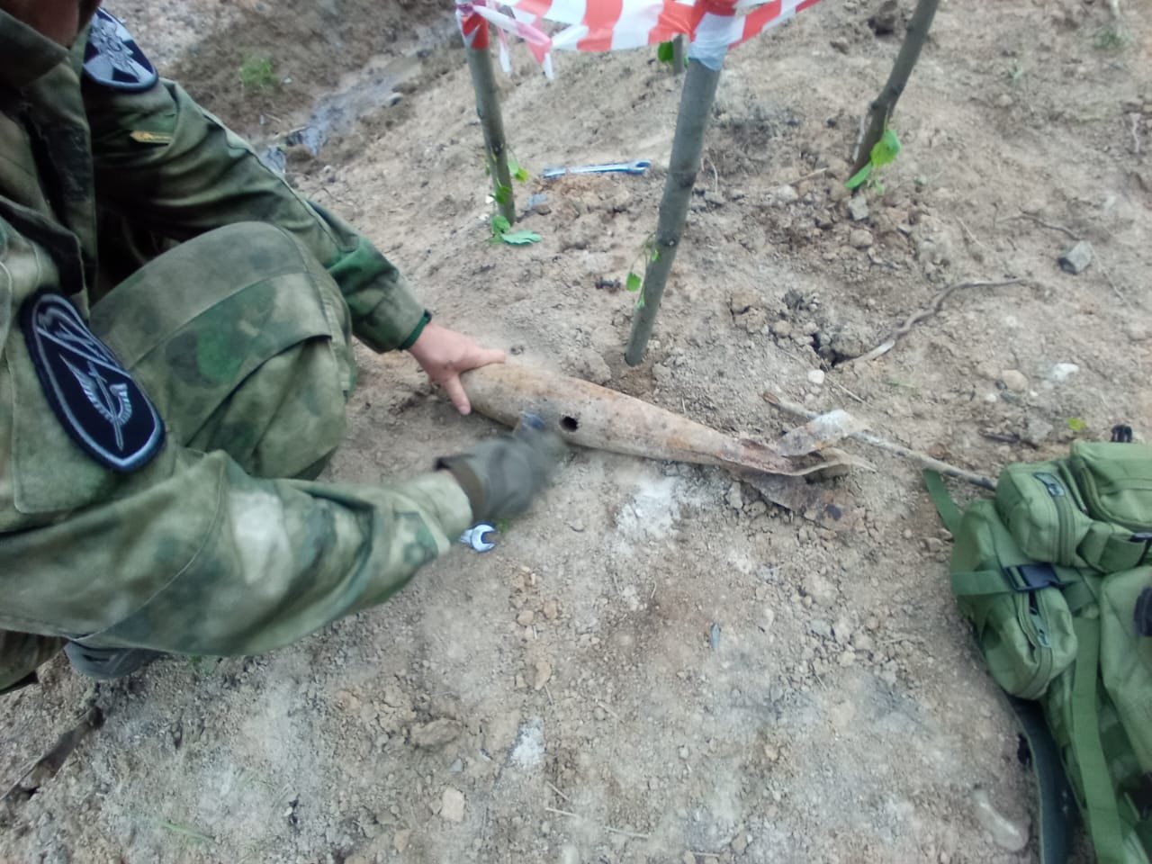 В Вологодской области взрывотехники ОМОН «Вымпел» Росгвардии обследовали  предмет, схожий со снарядом » Информационное агентство МАНГАЗЕЯ