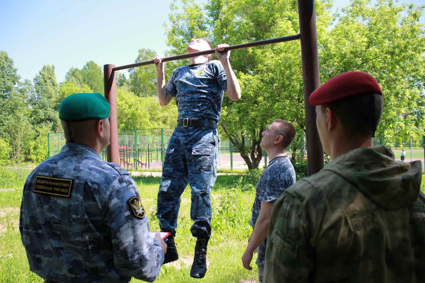 Судебные приставы Марий Эл приняли участие в испытаниях на право ношения  зеленого берета службы » Информационное агентство МАНГАЗЕЯ